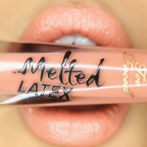 Too Faced "Hopeless Romantic" mini lip gloss